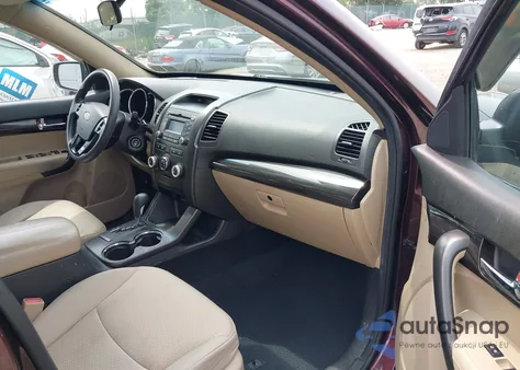 2013 Kia Sorento Lx V6 z USA, uszkodzony, nr VIN 5XYKT4A27DG354847